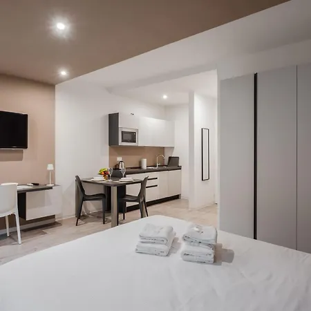 Guesthost - Modern And Studio! * Padua